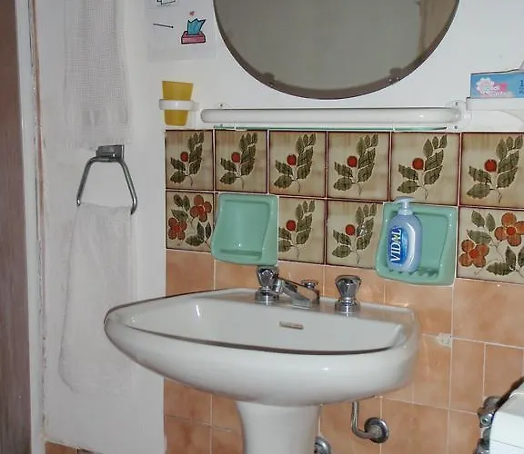 Ca' Di Rose Bed and breakfast 2*