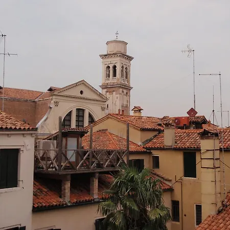 Ca' Di Rose Bed & Breakfast Venice